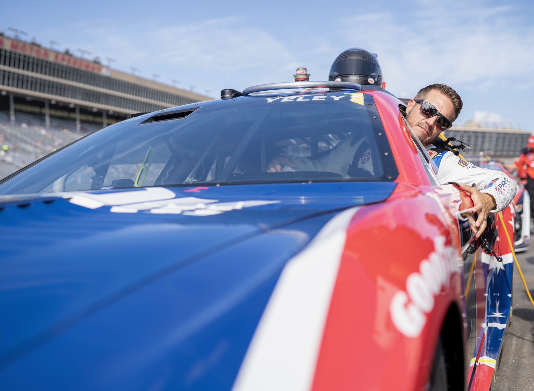 Pit Pass Network Interview: JJ Yeley