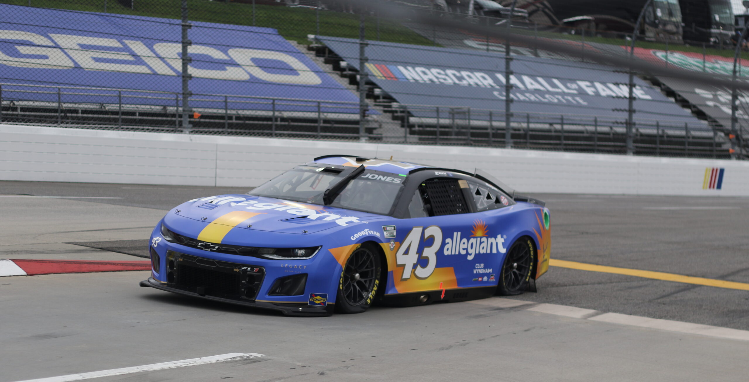 Erik Jones driving his 43 car in practice at the Martinsville Spring weekend.