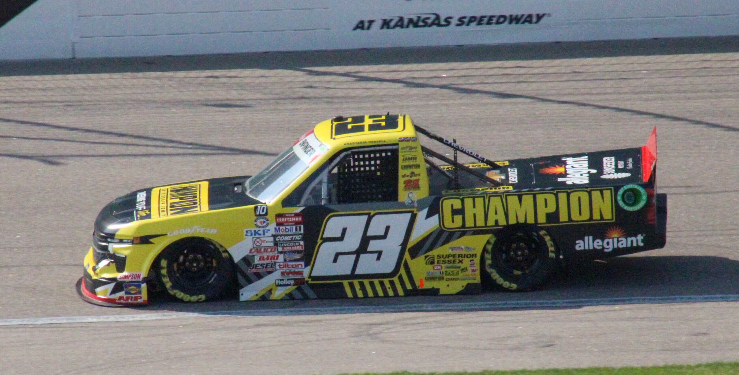Grant Enfinger qualifying for the 2023 Fall Kansas race