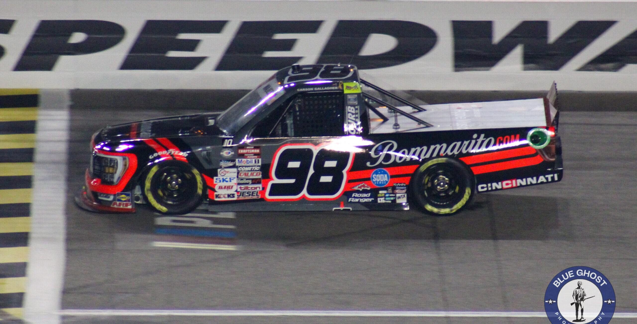 Ty Majeski just about to cross the start/finish line during the 2023 Kansas Fall Truck race