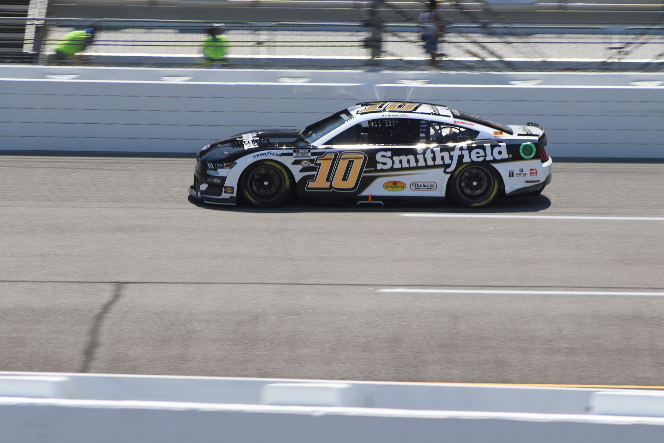 Days to Daytona: #10 Stewart-Haas Racing Car