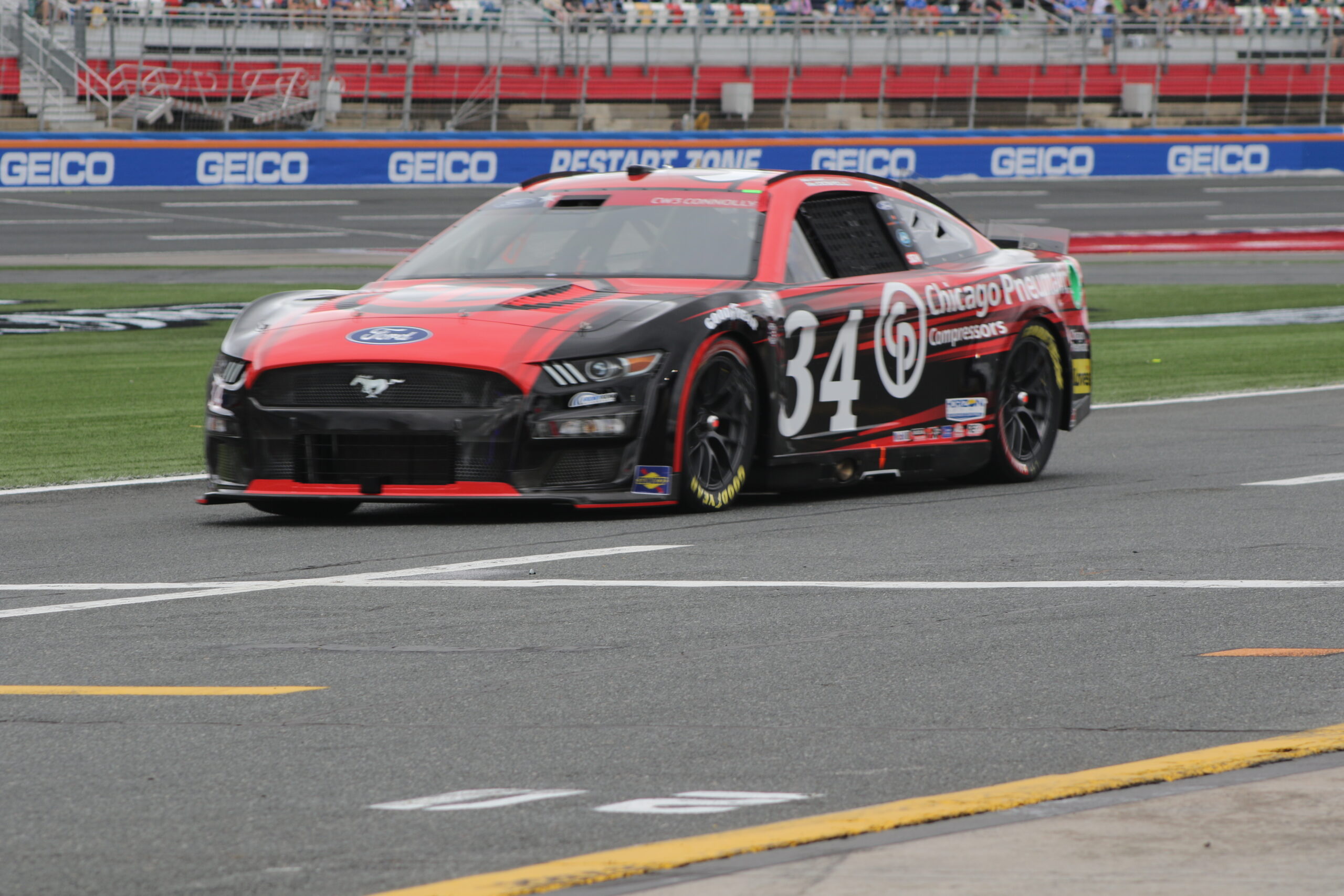 Days to Daytona: #34 Front Row Car