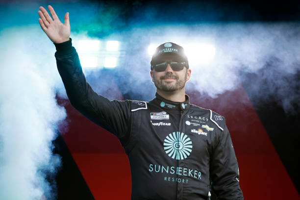 Days to Daytona: #4 Stewart-Haas - Josh Berry