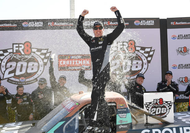 Predictions: Las Vegas Spring - Kyle Busch