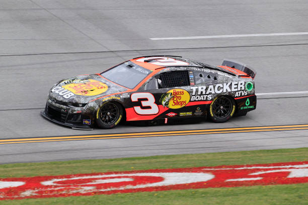 Cup Series Hot Seat - 3 Car