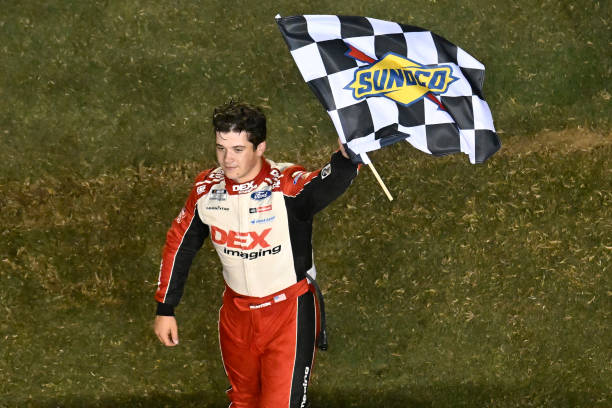 Drivers to Watch: Southern 500 - Burton