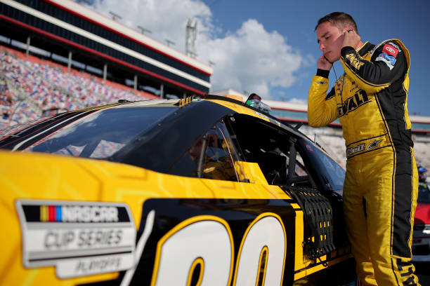 Watch: Hollywood Casino 400 - Bell