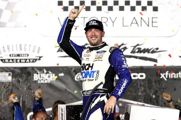 Playoffs - Briscoe Wins