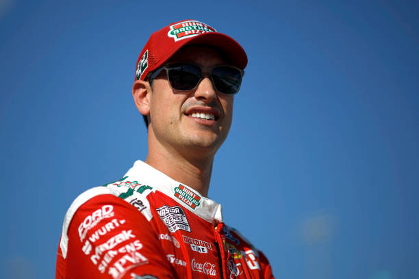 Predictions: Playoff Martinsville - Logano
