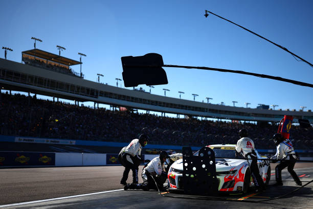 Days to Daytona: Hendrick Motorsports #24 - 24 Team