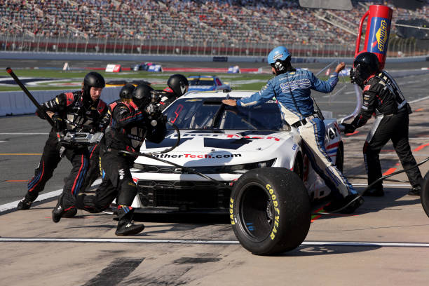 Days to Daytona: Trackhouse Racing #88 - Team