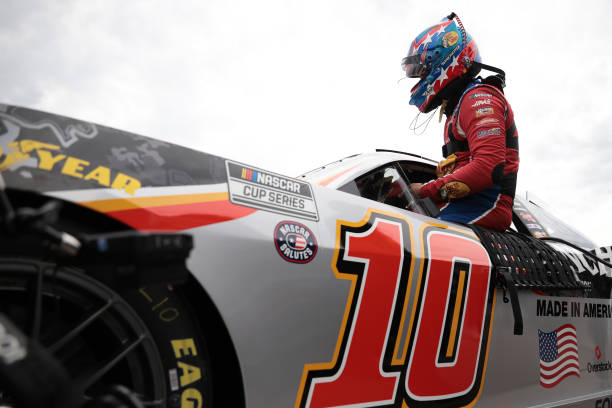 Front Row Motorsports #4 - Gragson