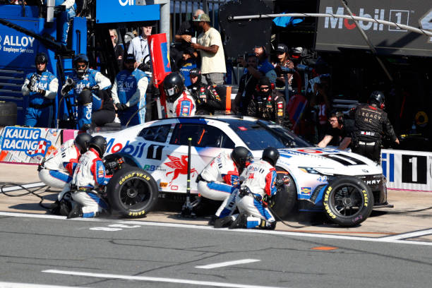 Legacy Motor Club #42 - Team