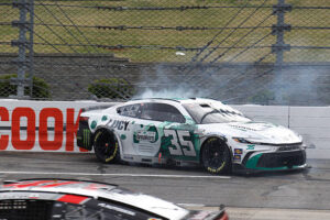 Martinsville Weekend - Herbst Wreck