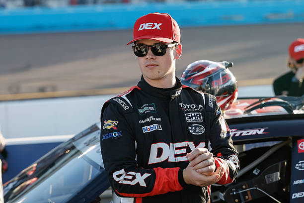 5 Drivers to Watch: Martinsville - Burton